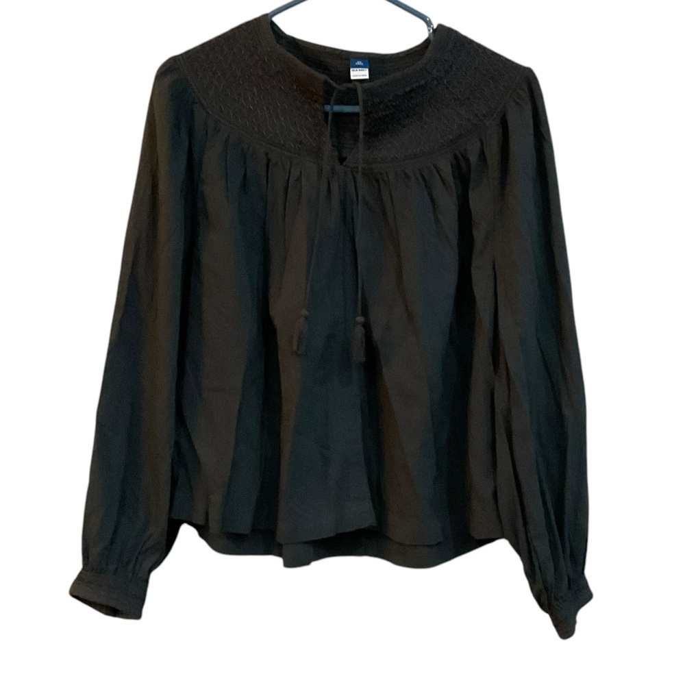 Old Navy Women's XS Tall Black Smocked Embroidered Long-Sleeve Blouse​